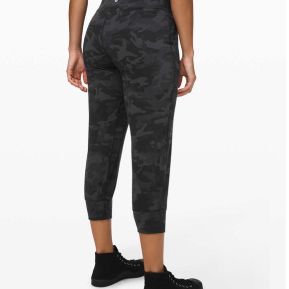 lululemon athletica Pants - Lululemon Align Jogger Crop 23" in Incognito Camo Multi Grey